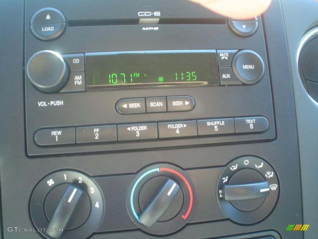 2005 Ford F150 XLT Regular Cab Controls Photo #46960554