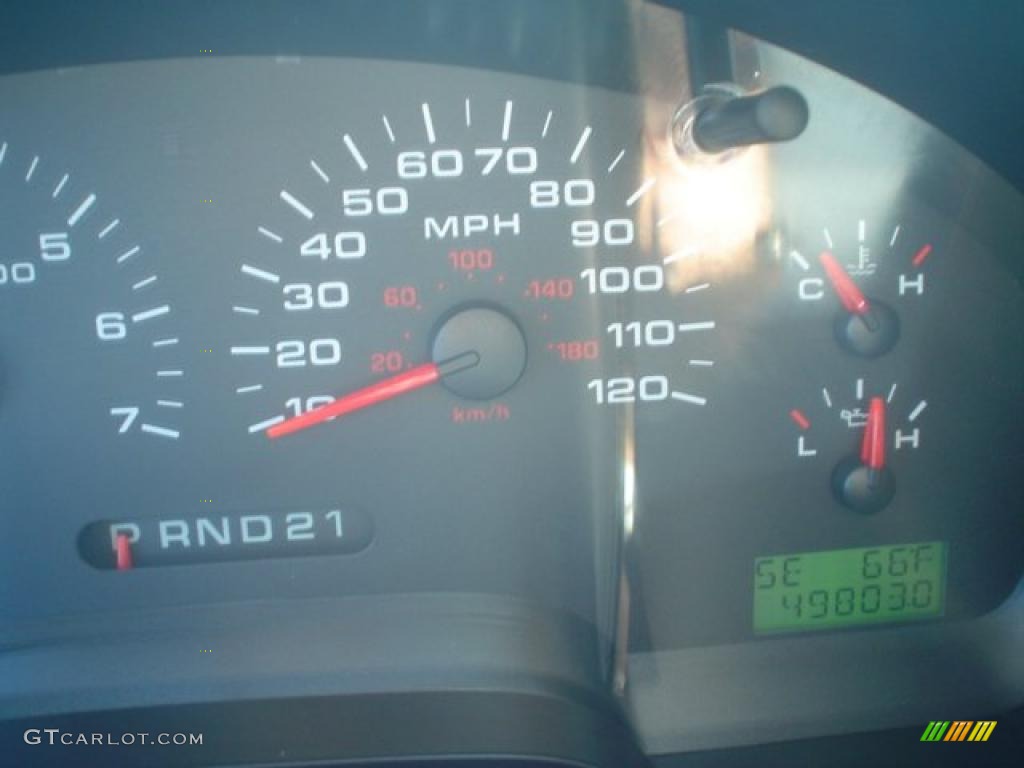 2005 F150 XLT Regular Cab - Silver Metallic / Medium Flint Grey photo #24