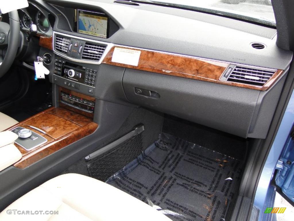 2011 Mercedes-Benz E 350 Sedan Almond/Black Dashboard Photo #46961614