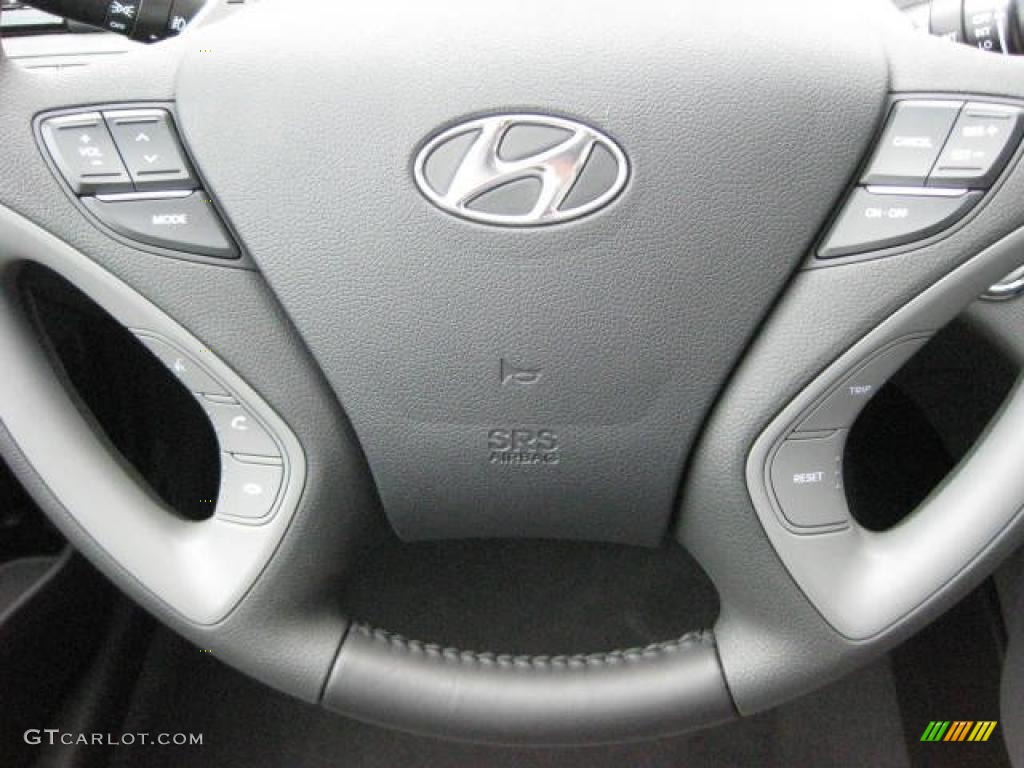 2011 Hyundai Sonata Limited 2.0T Controls Photo #46961958