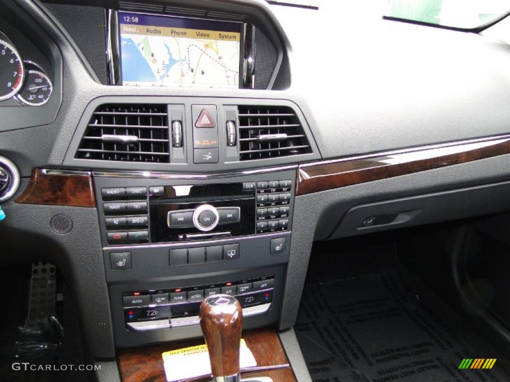 2011 Mercedes-Benz E 350 Coupe Controls Photo #46962192