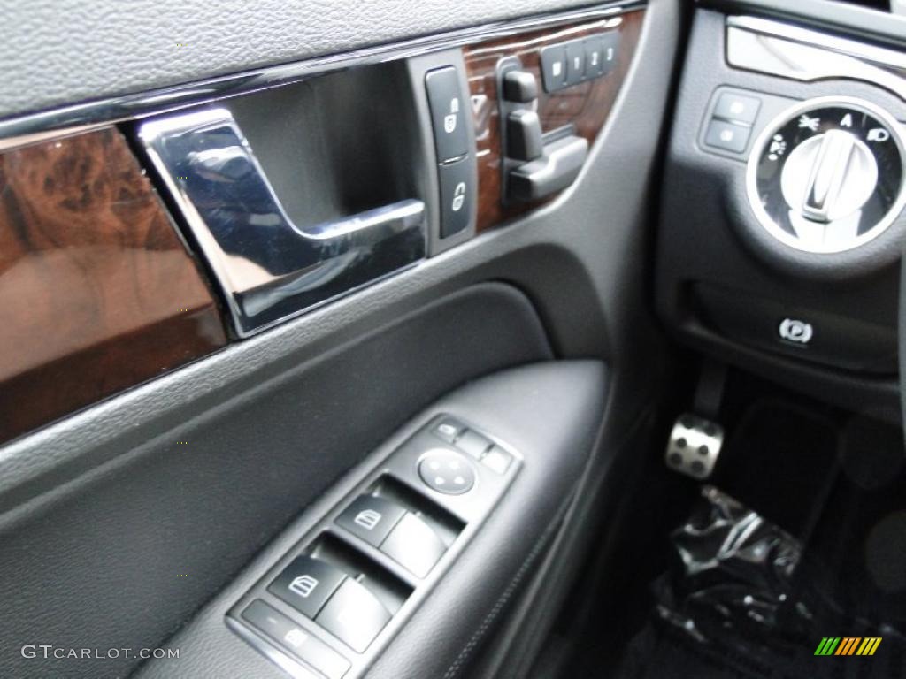 2011 Mercedes-Benz E 350 Coupe Controls Photo #46962357