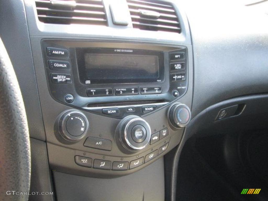 2003 Accord LX V6 Coupe - Satin Silver Metallic / Gray photo #19