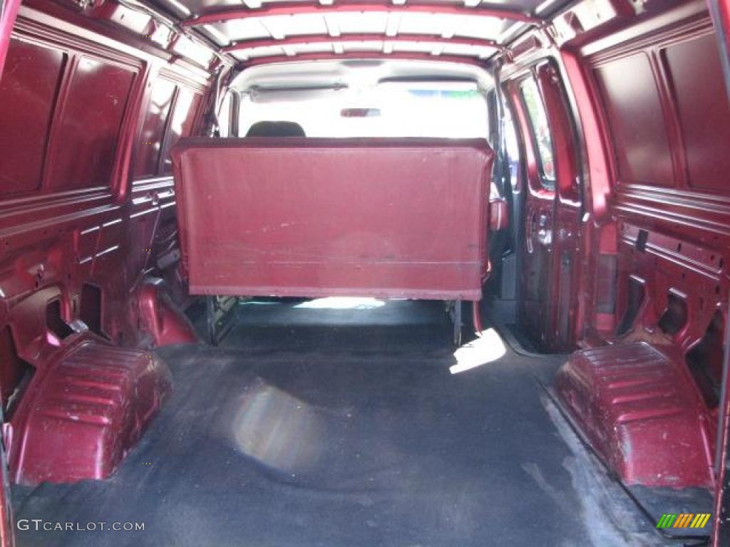 1994 Econoline E150 Cargo Van - Electric Current Red Metallic / Gray photo #10