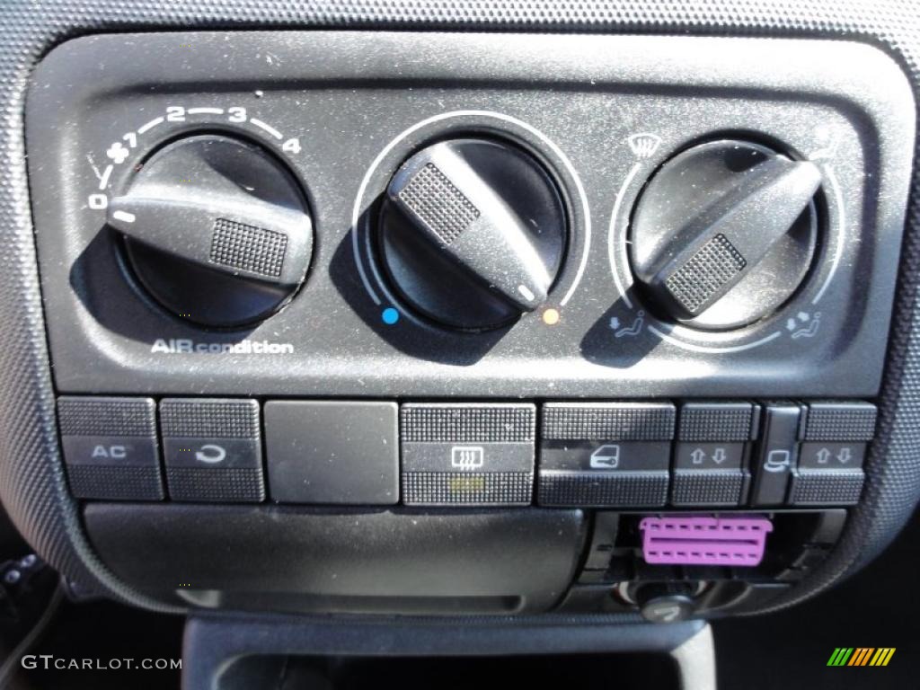 1999 Volkswagen Cabrio GL Controls Photo #46963485