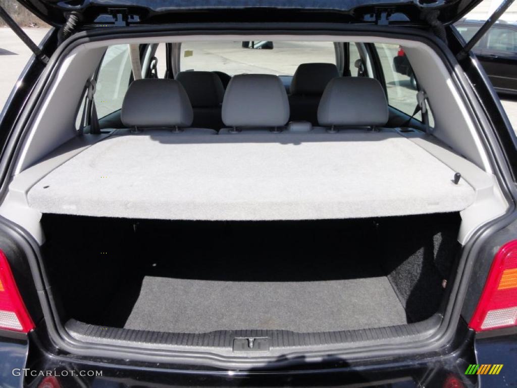 2006 Volkswagen Golf GL 4 Door Trunk Photos