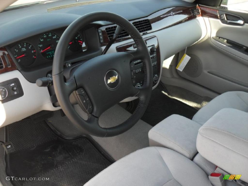 2011 Impala LS - Silver Ice Metallic / Gray photo #24