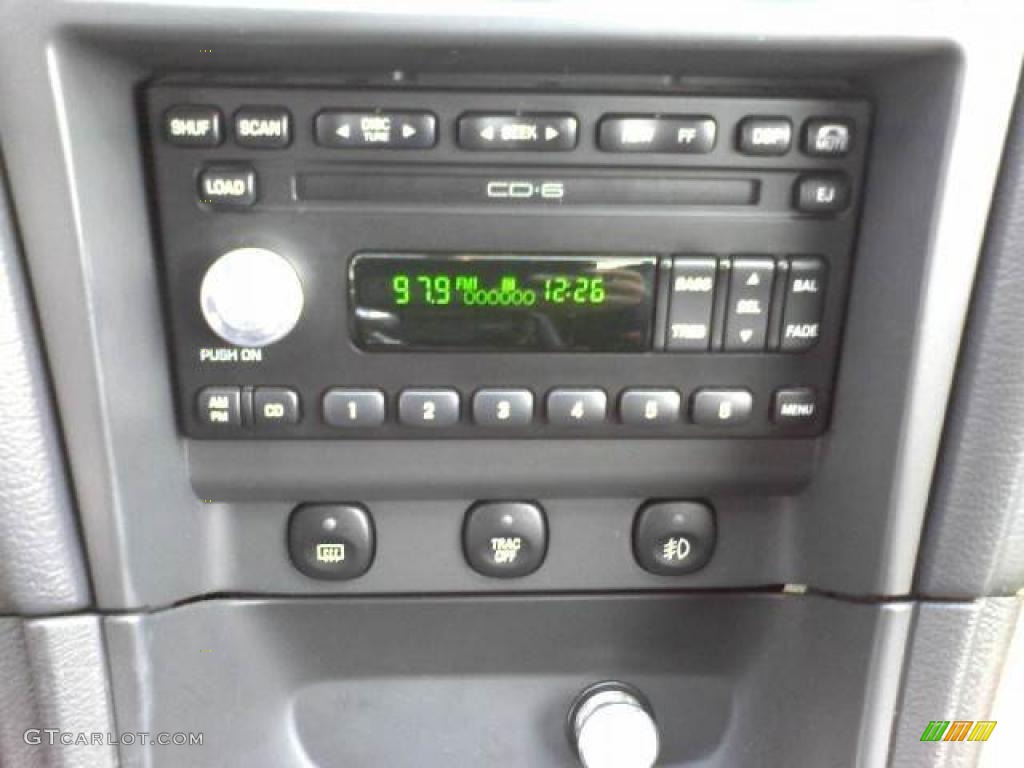 2003 Ford Mustang GT Coupe Controls Photo #46964952