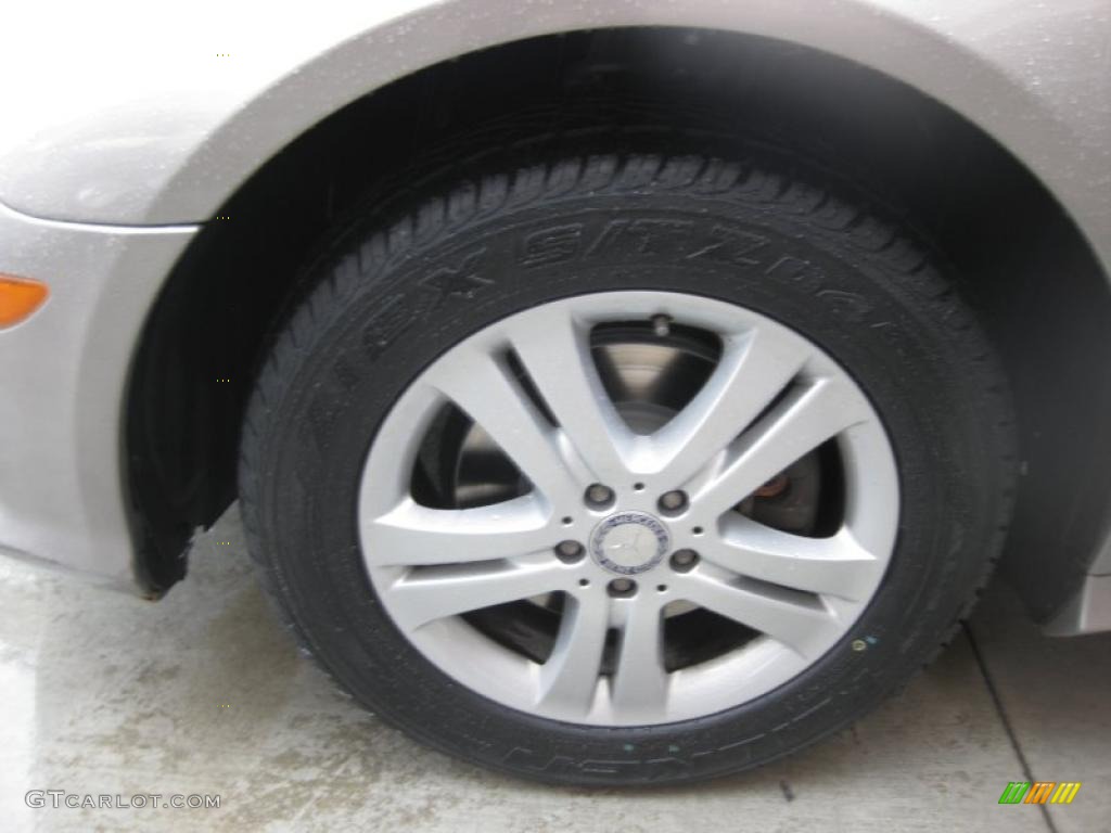 2008 Mercedes-Benz R 350 Wheel Photos