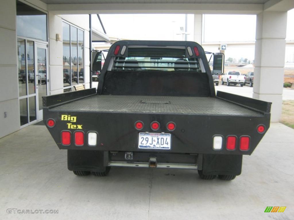 2007 Silverado 3500HD Classic Regular Cab Chassis - Summit White / Dark Charcoal photo #3