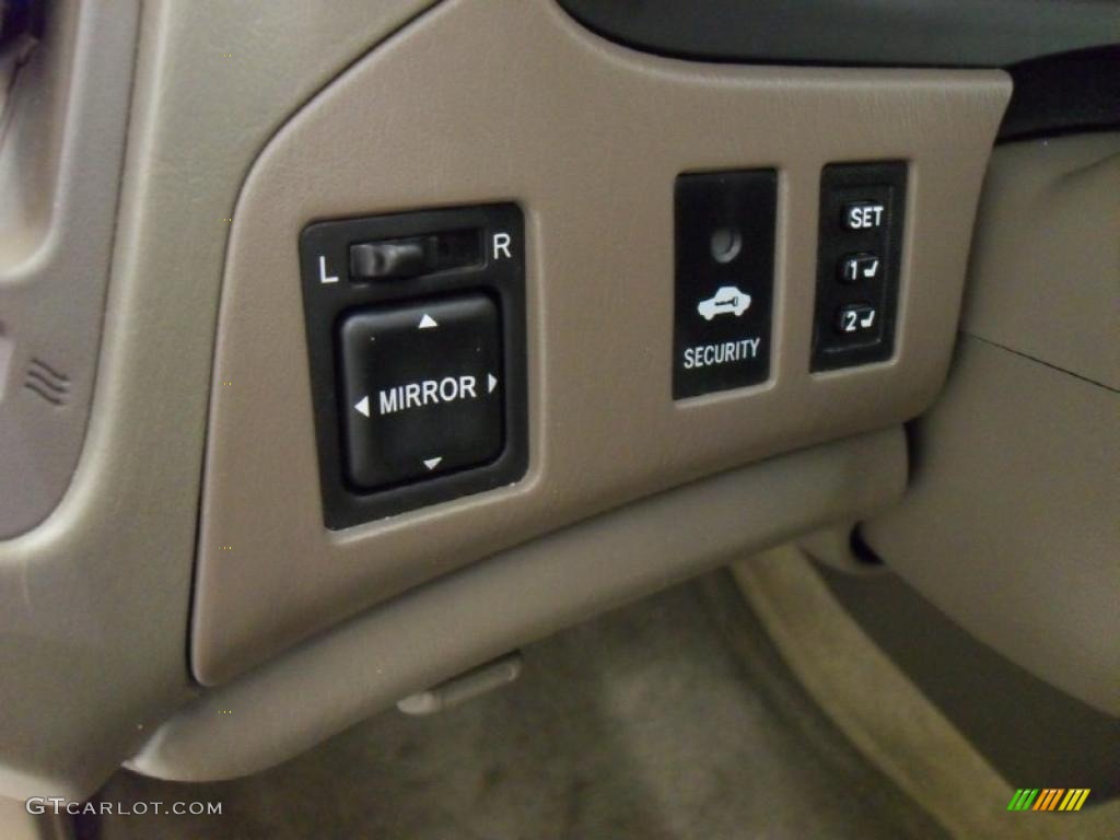 2003 Lexus RX 300 Controls Photo #46967739