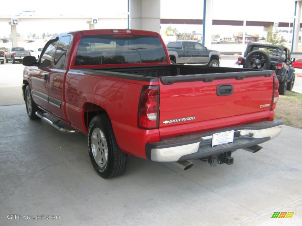 2007 Silverado 1500 Classic LS Extended Cab - Victory Red / Dark Charcoal photo #2