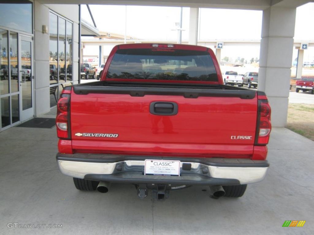 2007 Silverado 1500 Classic LS Extended Cab - Victory Red / Dark Charcoal photo #3