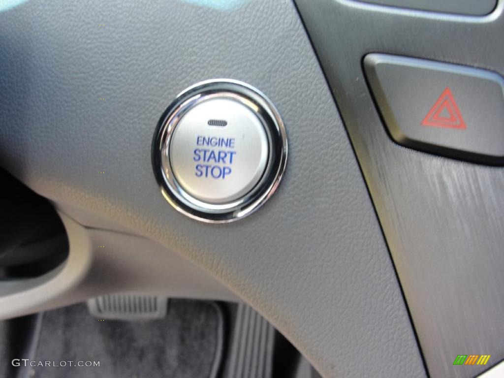 2011 Hyundai Sonata SE 2.0T Controls Photo #46973017