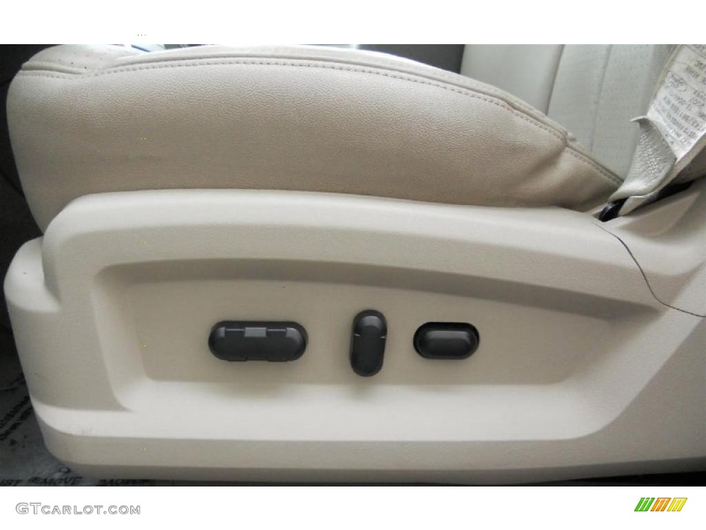 2008 Lincoln MKX AWD Controls Photo #46974255
