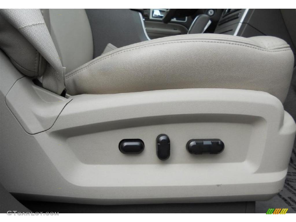 2008 Lincoln MKX AWD Controls Photo #46974264