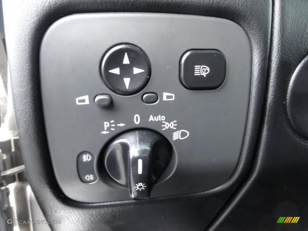 2005 Mercedes-Benz G 500 Controls Photos