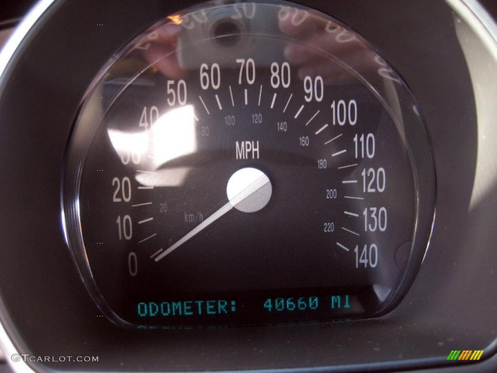 2005 Chevrolet SSR Standard SSR Model Gauges Photo #46975893