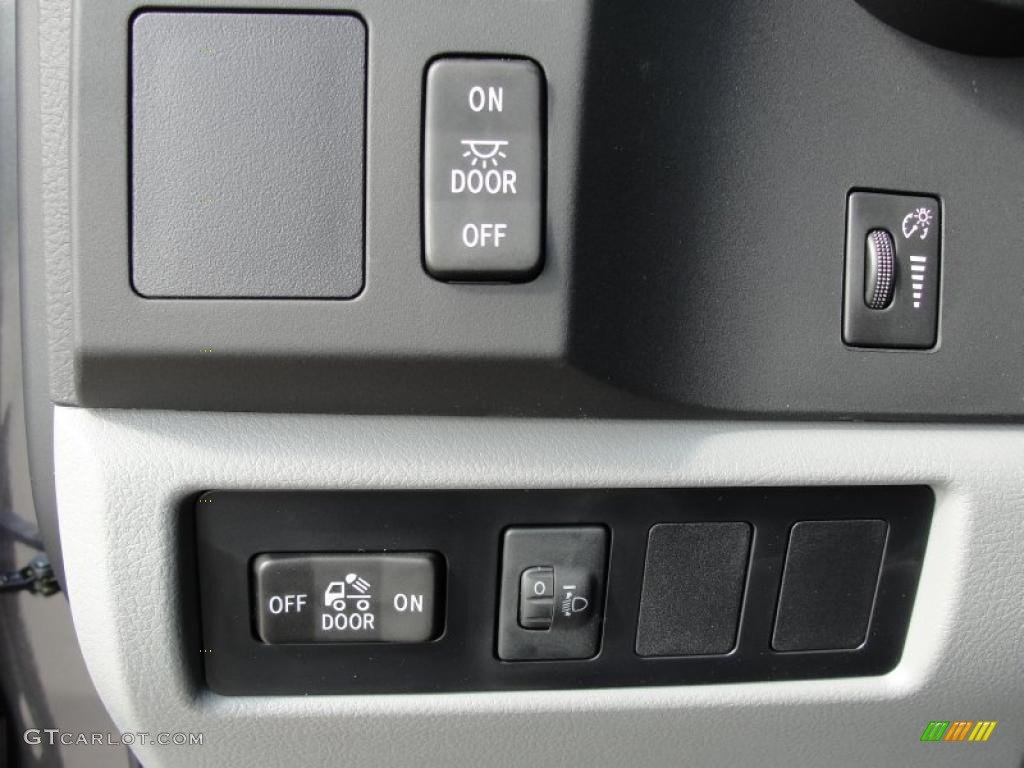 2011 Toyota Tundra Double Cab Controls Photo #46975908