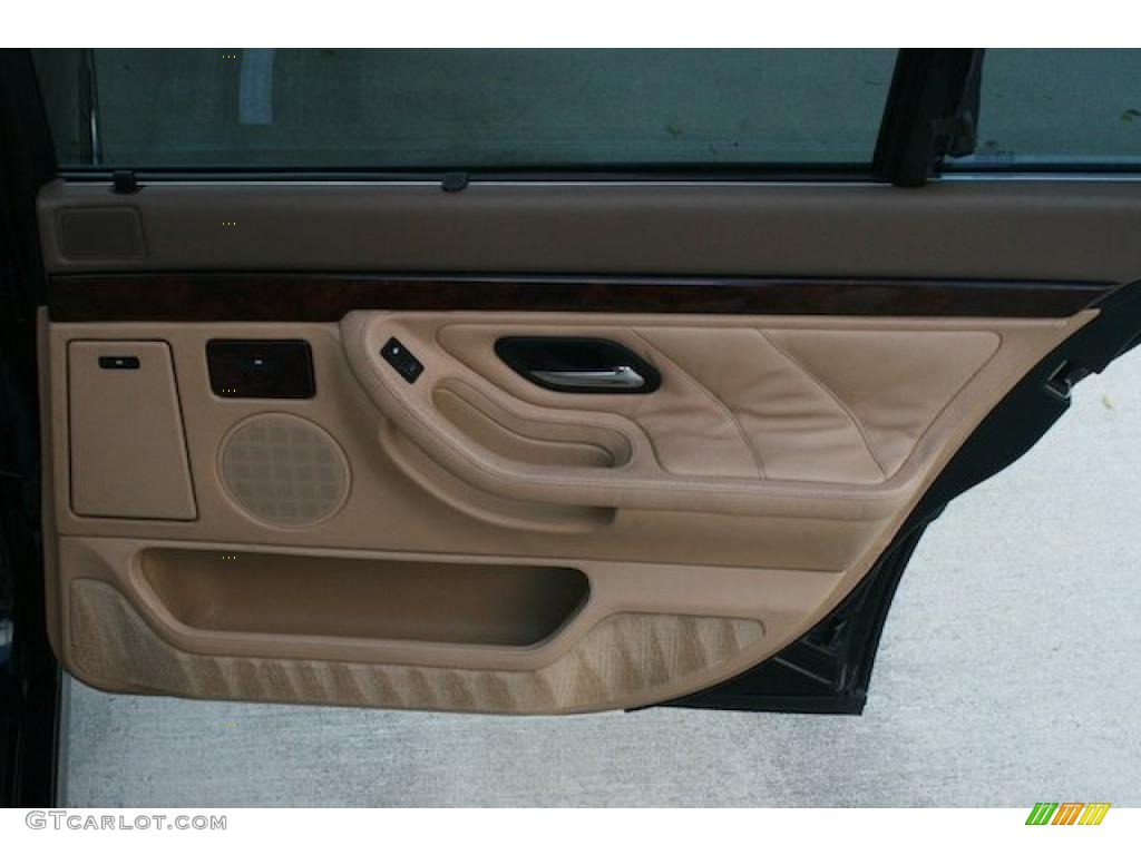 1995 BMW 7 Series 750iL Sedan Beige Door Panel Photo #46975914
