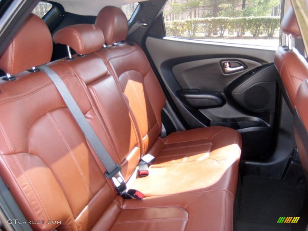 Black/Saddle Interior 2011 Hyundai Tucson Limited Photo #46976118