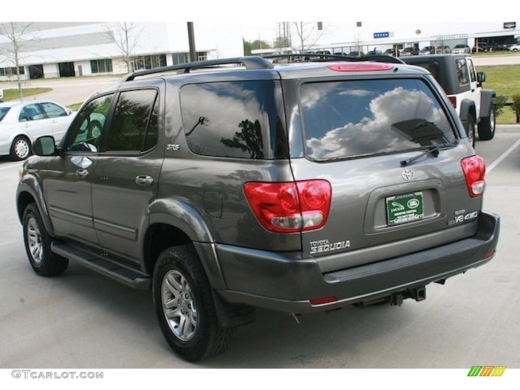 Phantom Gray Pearl 2005 Toyota Sequoia SR5 4WD Exterior Photo #46976154