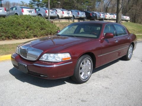 2003 Lincoln Town Car Cartier Data, Info and Specs