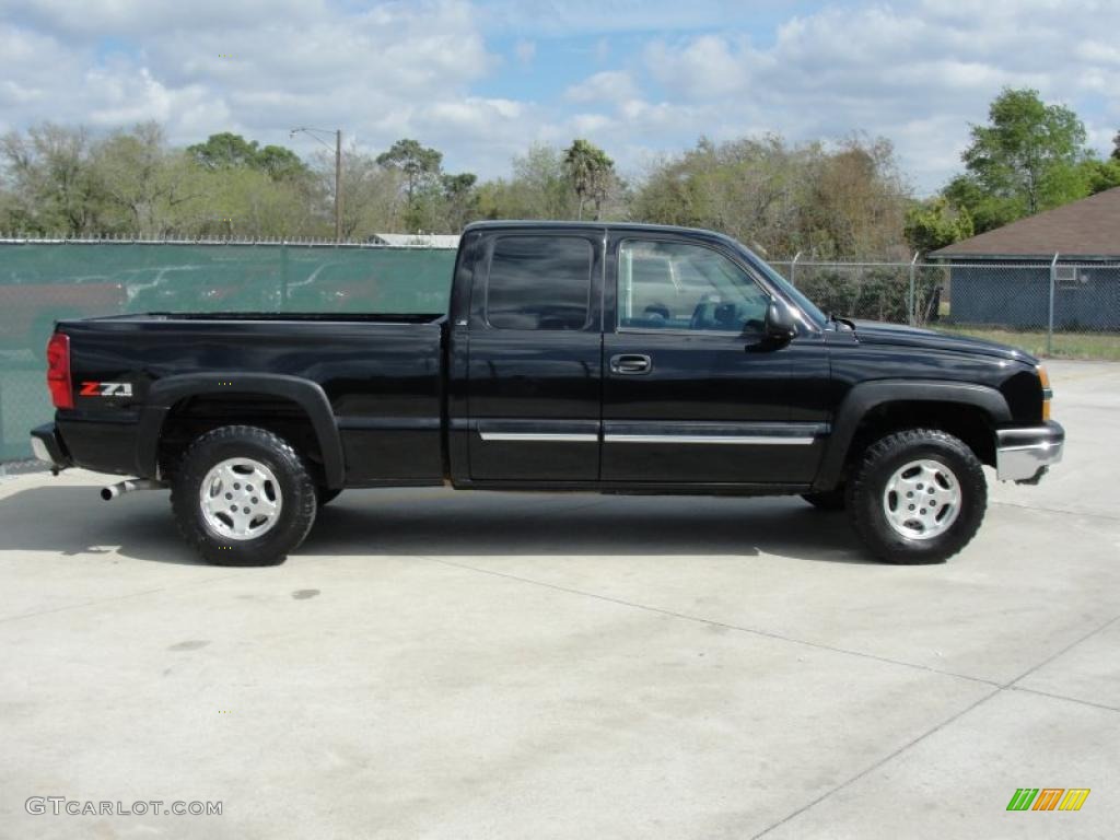 2003 Silverado 1500 Z71 Extended Cab 4x4 - Black / Dark Charcoal photo #2