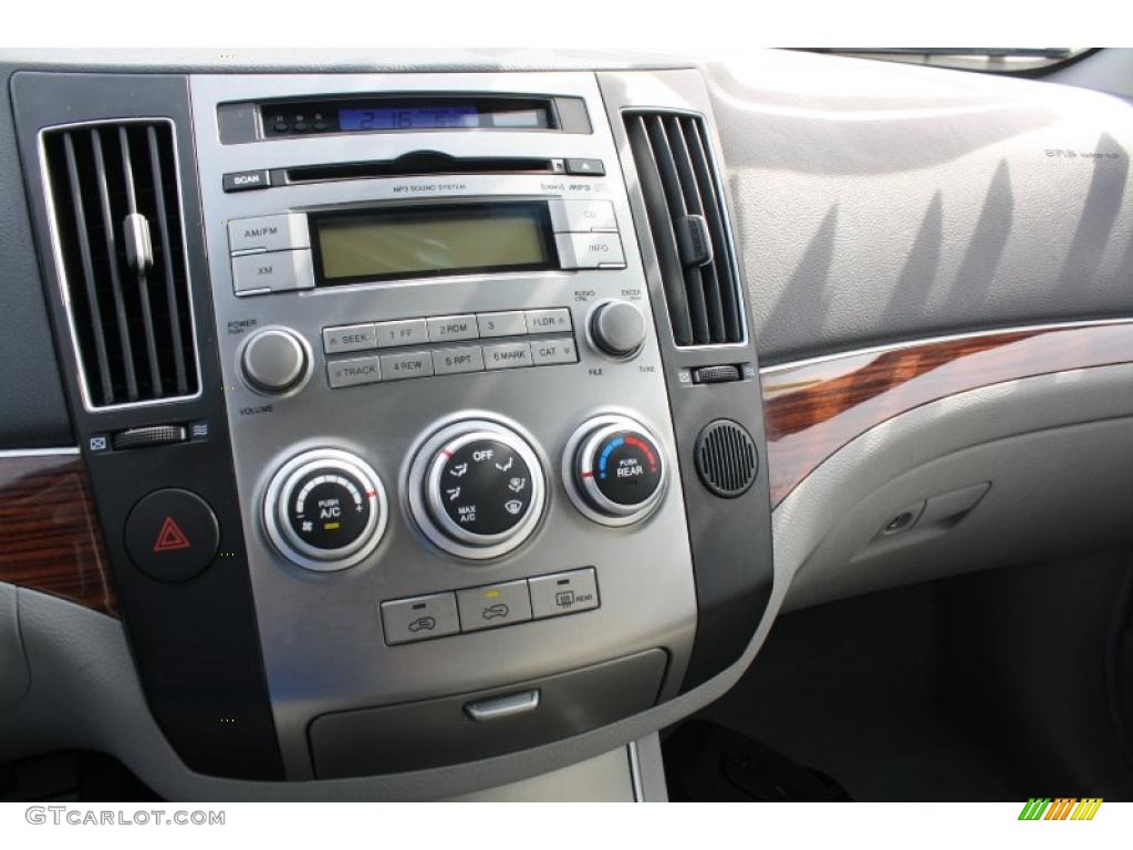 2007 Hyundai Veracruz GLS Controls Photo #46978740