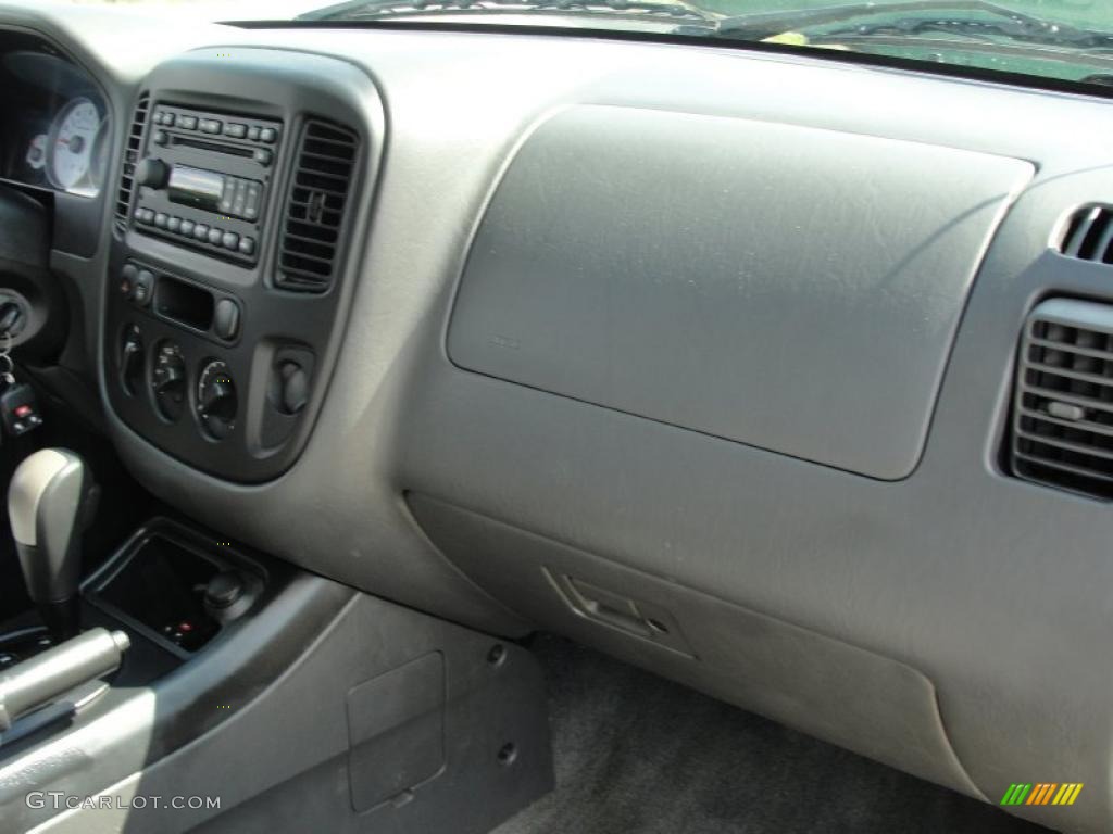 2006 Escape XLS - Black / Medium/Dark Flint photo #29