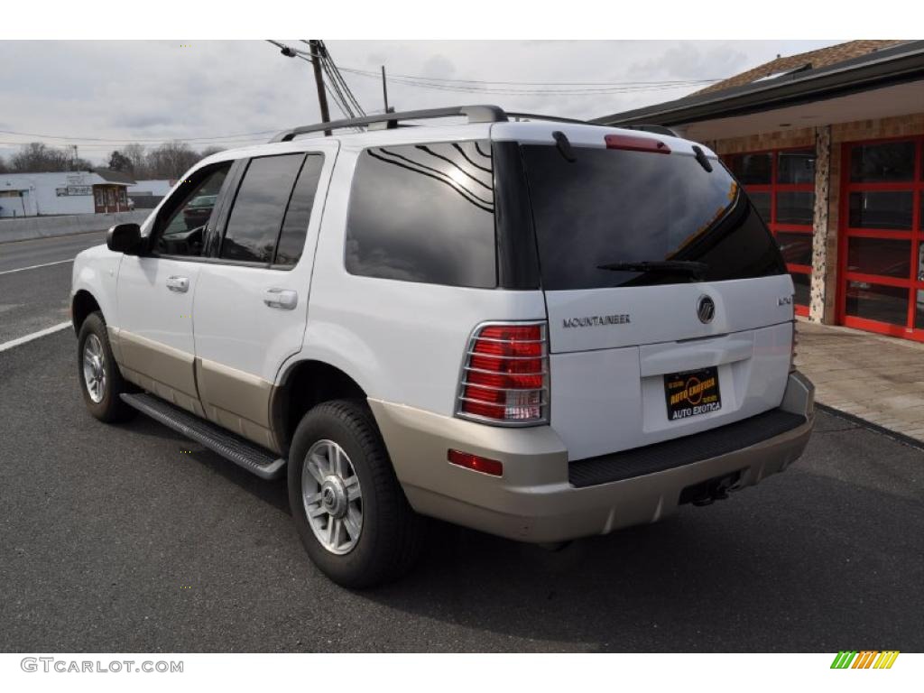 2004 Mountaineer V8 AWD - Oxford White / Medium Dark Parchment photo #4