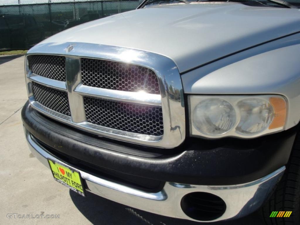 2004 Ram 1500 SLT Quad Cab - Bright Silver Metallic / Dark Slate Gray photo #11