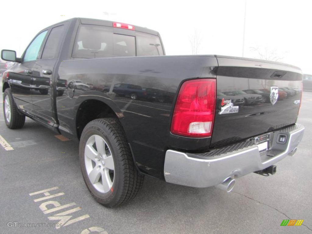 2011 Ram 1500 Big Horn Quad Cab 4x4 - Brilliant Black Crystal Pearl / Dark Slate Gray/Medium Graystone photo #2