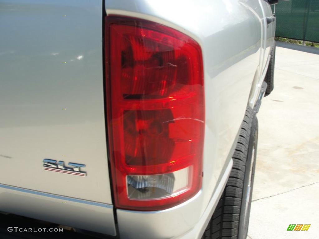 2004 Ram 1500 SLT Quad Cab - Bright Silver Metallic / Dark Slate Gray photo #18