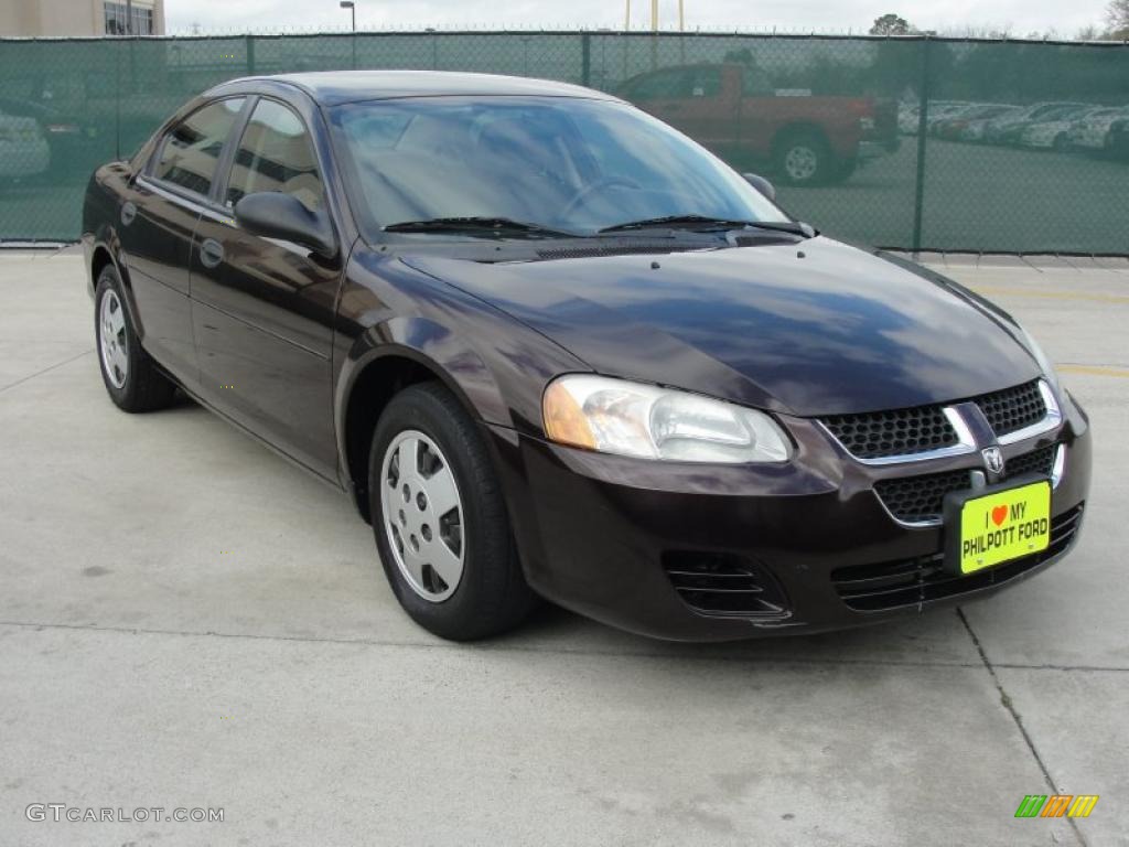 2004 Stratus SE Sedan - Deep Lava Red Metallic / Dark Slate Gray photo #1