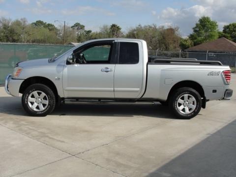 2004 Nissan Titan LE King Cab 4x4 Data, Info and Specs