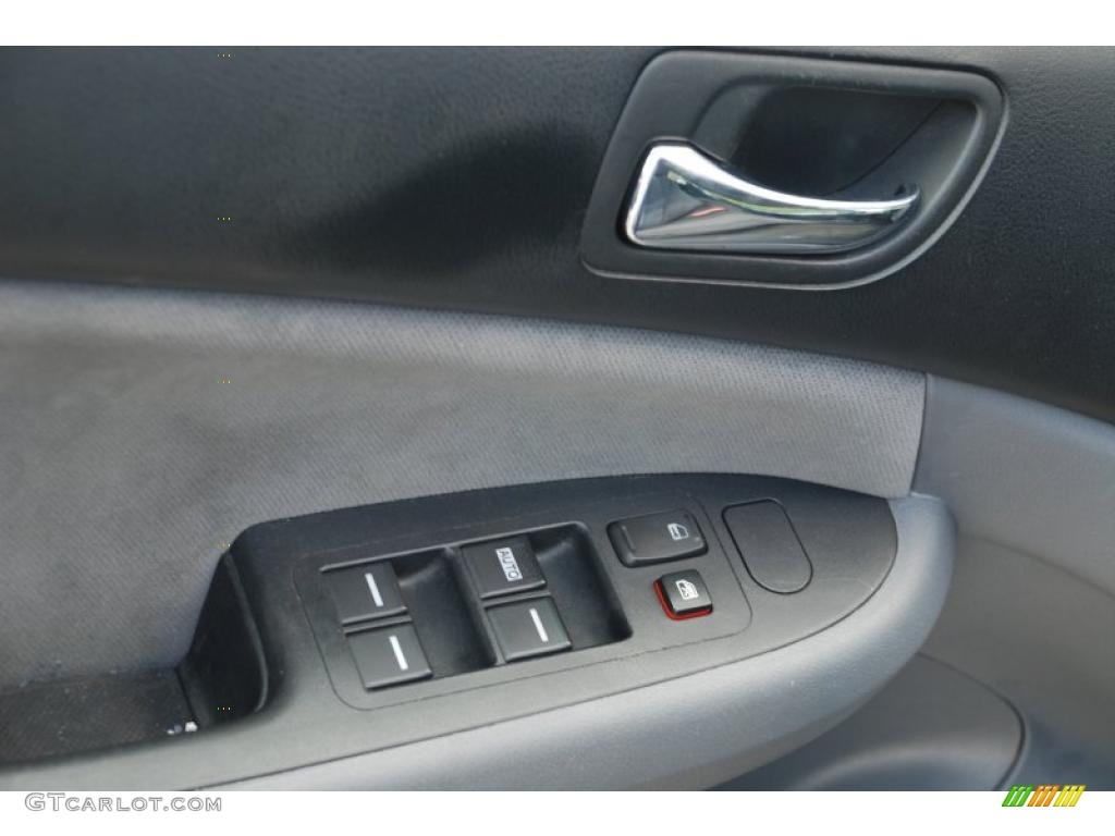 2007 Accord Value Package Sedan - Alabaster Silver Metallic / Gray photo #10