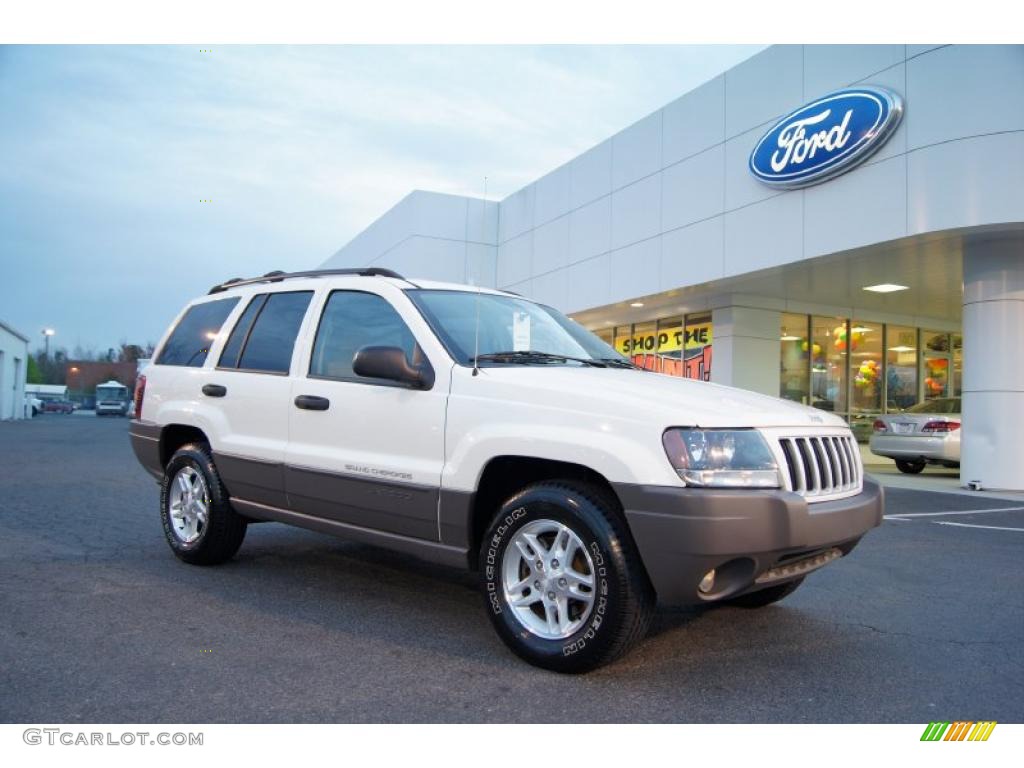 Stone White Jeep Grand Cherokee