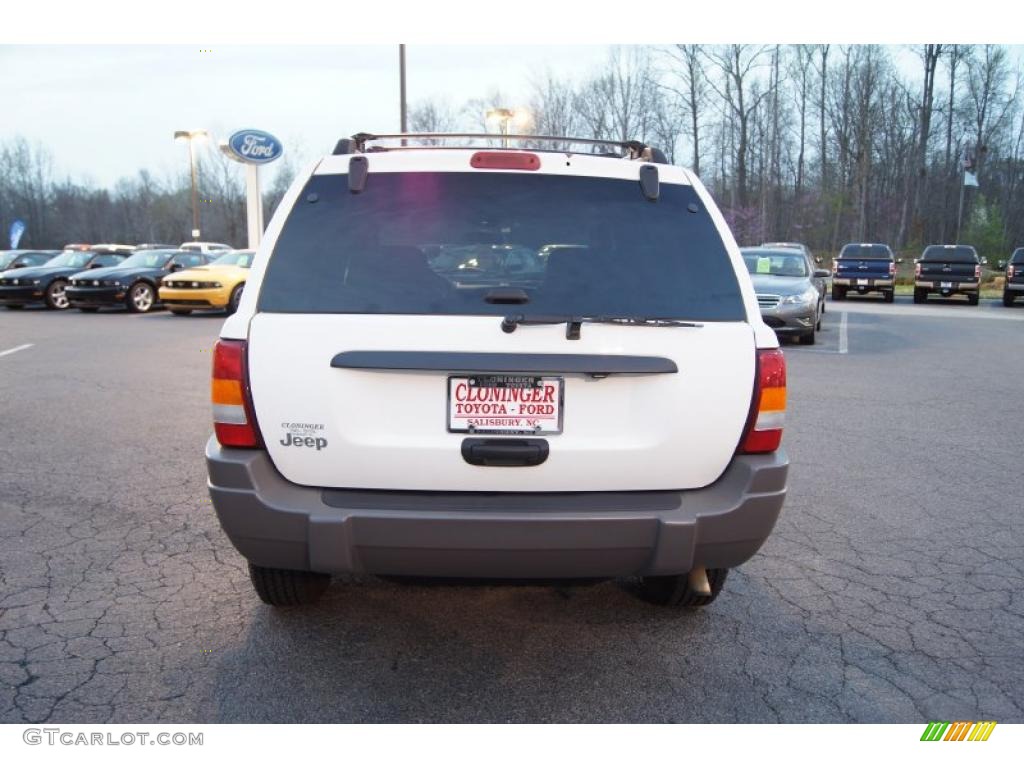 2004 Grand Cherokee Laredo - Stone White / Dark Slate Gray photo #4