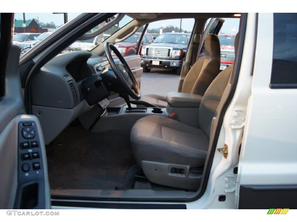 2004 Grand Cherokee Laredo - Stone White / Dark Slate Gray photo #8