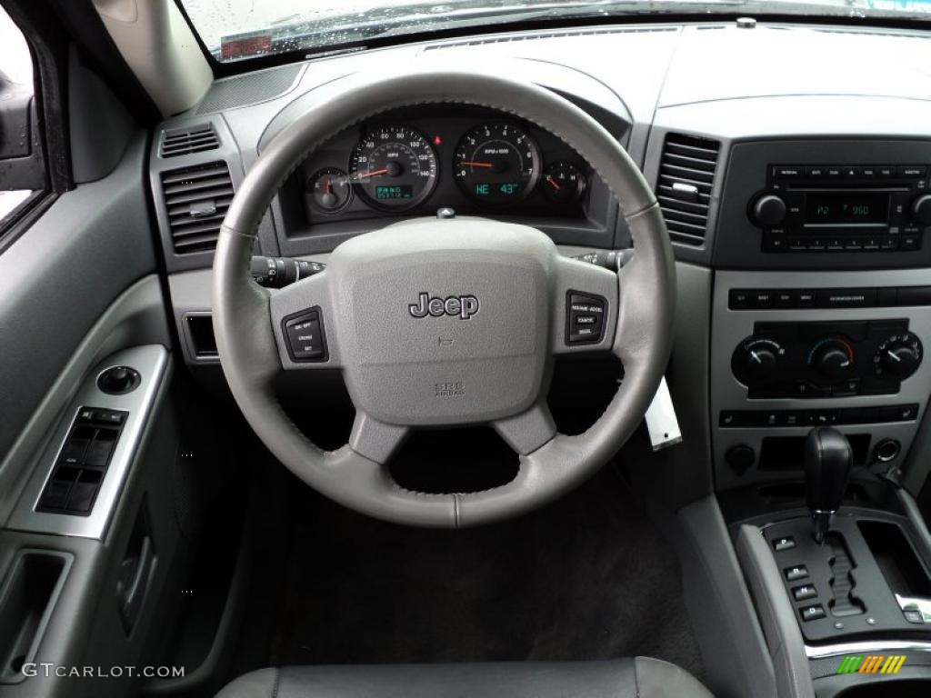2005 Grand Cherokee Laredo 4x4 - Deep Beryl Green Pearl / Medium Slate Gray photo #20