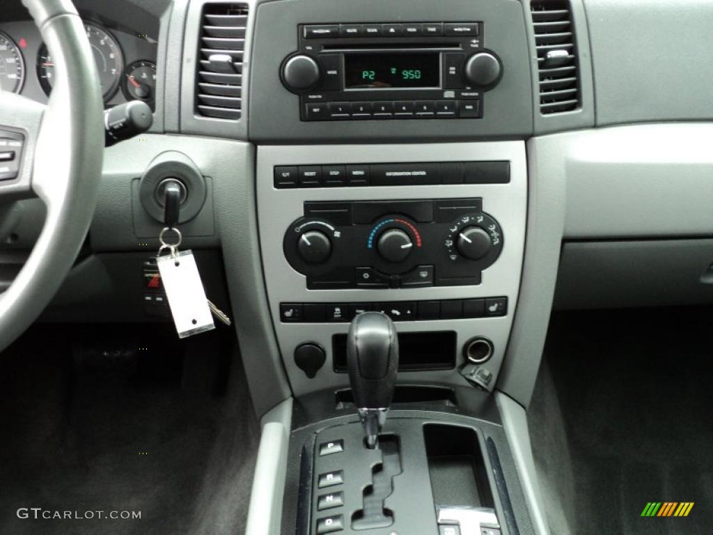 2005 Grand Cherokee Laredo 4x4 - Deep Beryl Green Pearl / Medium Slate Gray photo #22