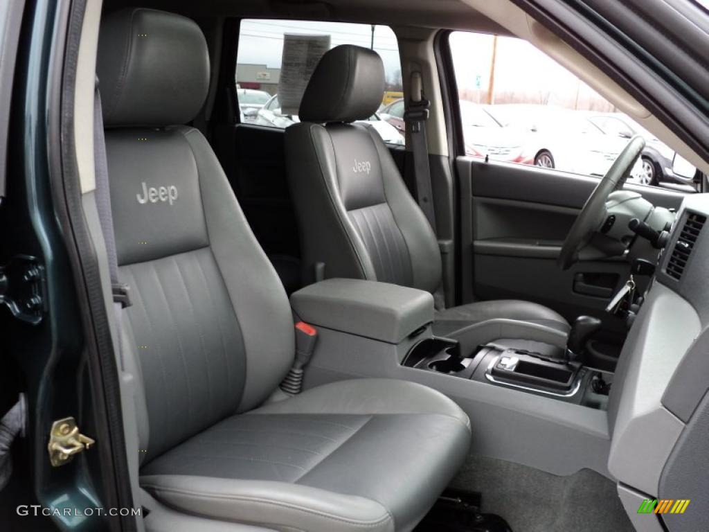 2005 Grand Cherokee Laredo 4x4 - Deep Beryl Green Pearl / Medium Slate Gray photo #28