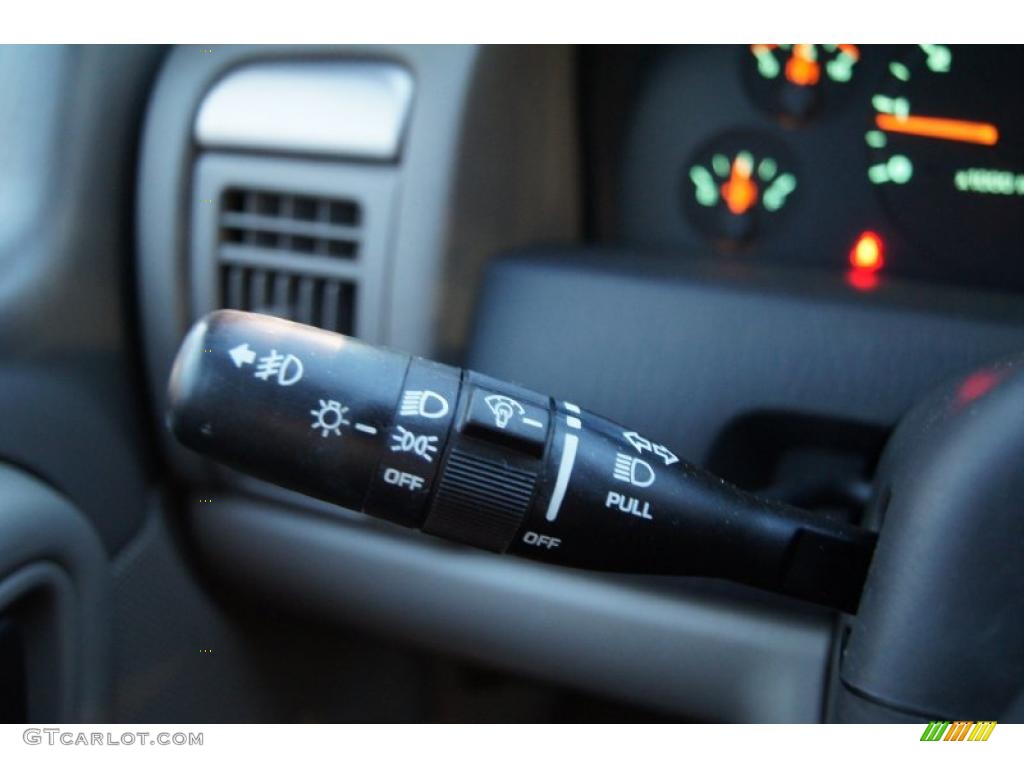 2004 Grand Cherokee Laredo - Stone White / Dark Slate Gray photo #25