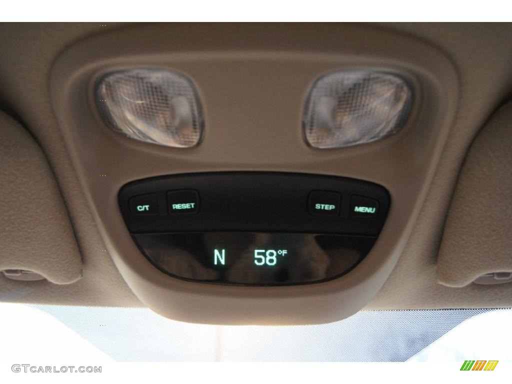 2004 Grand Cherokee Laredo - Stone White / Dark Slate Gray photo #33