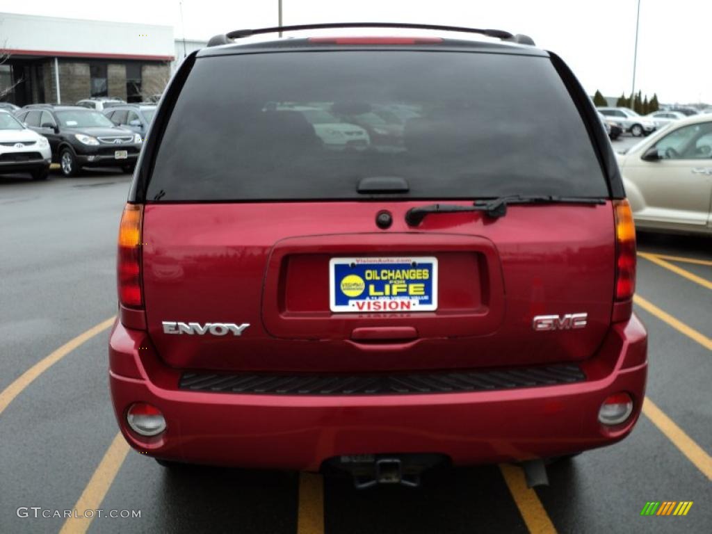 2003 Envoy SLT 4x4 - Magnetic Red Metallic / Dark Pewter photo #8