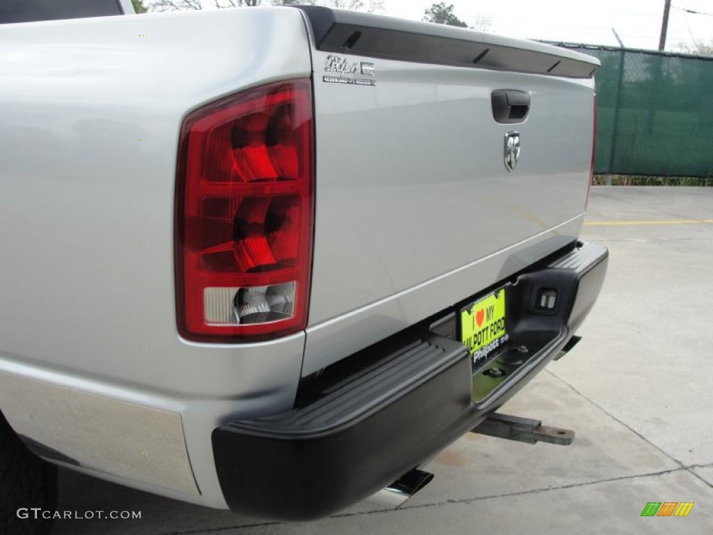 2006 Ram 1500 ST Quad Cab - Bright Silver Metallic / Medium Slate Gray photo #26