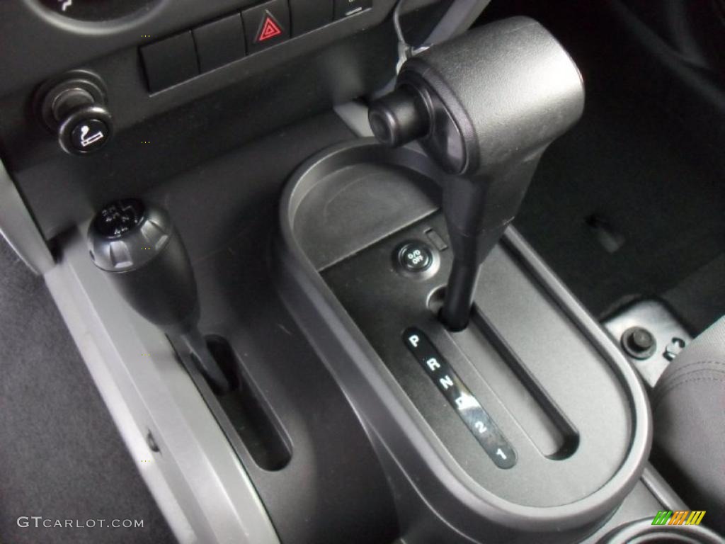 2008 Jeep Wrangler Unlimited Sahara 4x4 4 Speed Automatic Transmission Photo #46988706