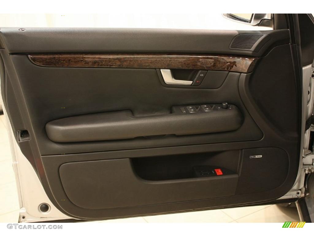 2005 Audi S4 4.2 quattro Sedan Silver Door Panel Photo #46989714