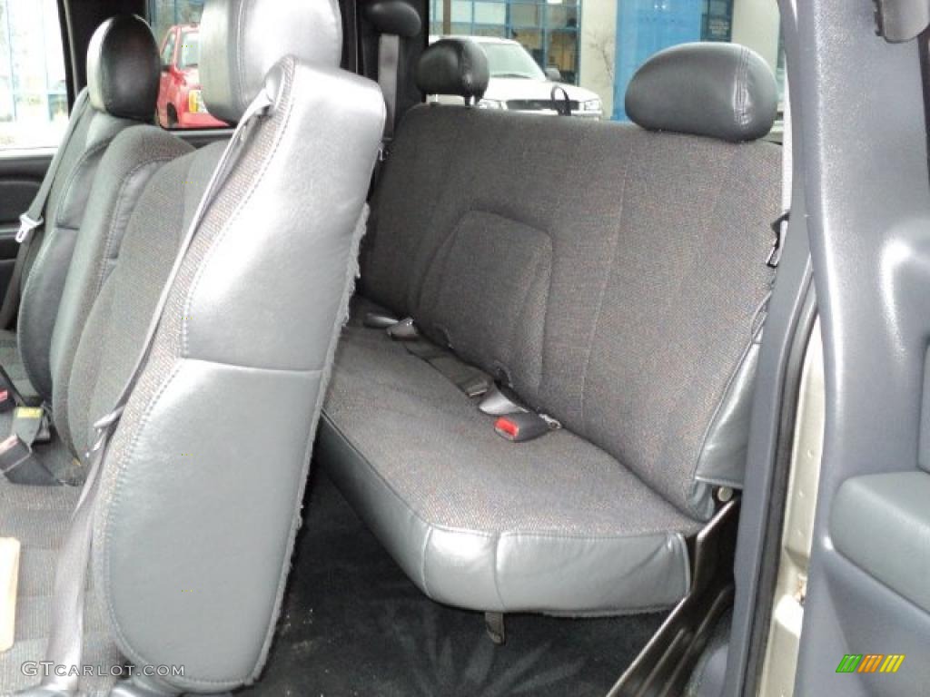 Graphite Gray Interior 2002 Chevrolet Silverado 1500 Extended Cab Photo #46990899